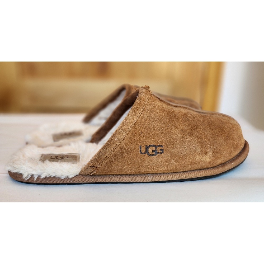 UGG Sz 11 Chestnut Suede Scuff Slippers Slip On Slide Warm Cozy Winter Shearling